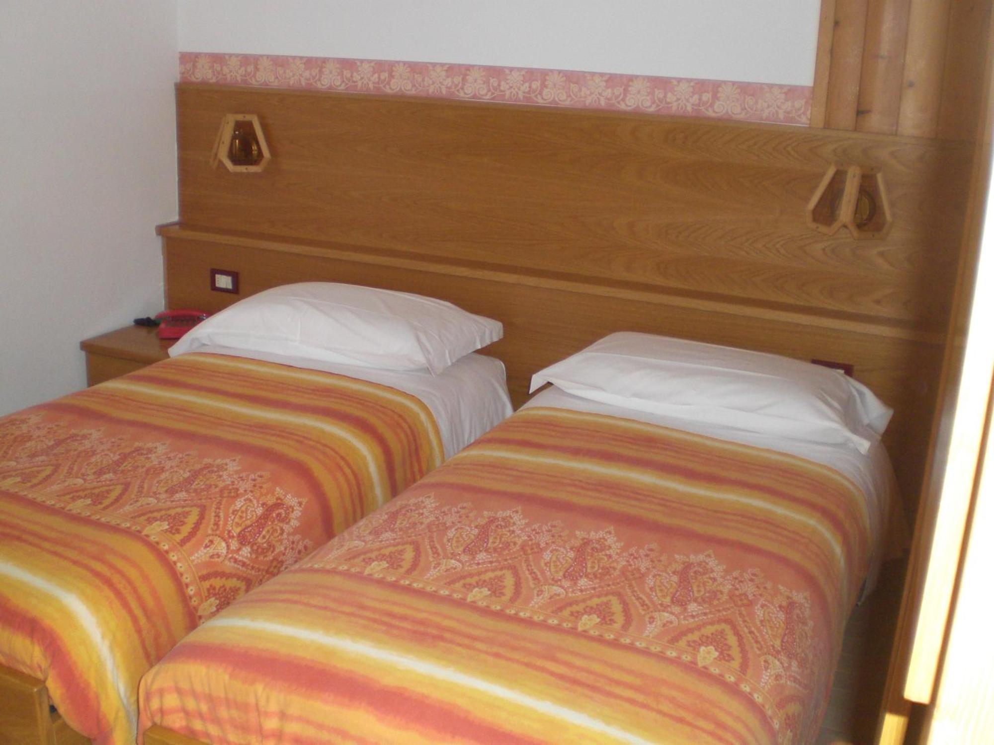 Hotel Edelweiss Passo del Tonale Exterior photo